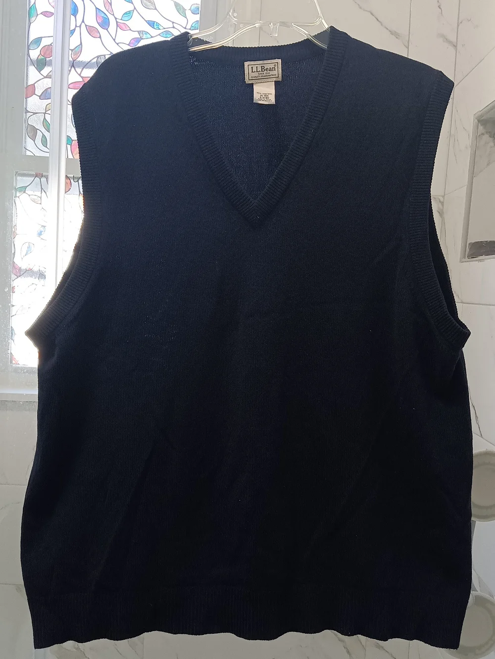L.L. Bean Men's Dark Navy Classic V-Neck 100% Lambs Wool Sweater Vest Size XL